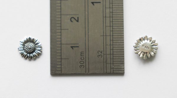 925 Sterling Silver Small Daisy Solderable Component - Image 2