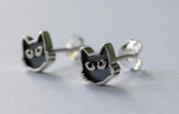 925 Sterling Silver Black Cat Face Post Earrings ( 1 pair) - Image 2