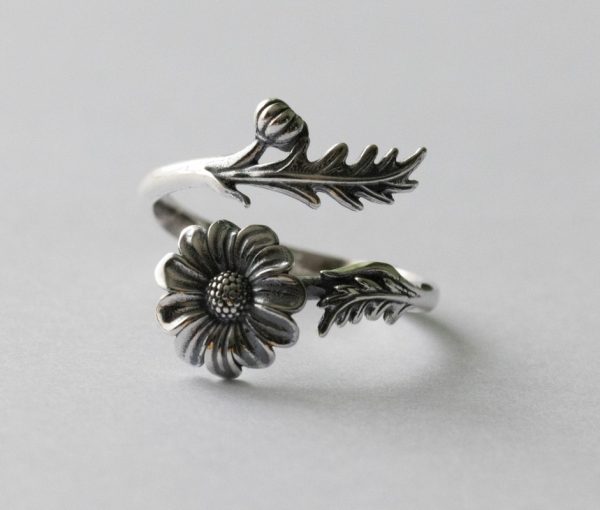 925 Sterling Silver Daisy April Birth Flower Adjustable Ring