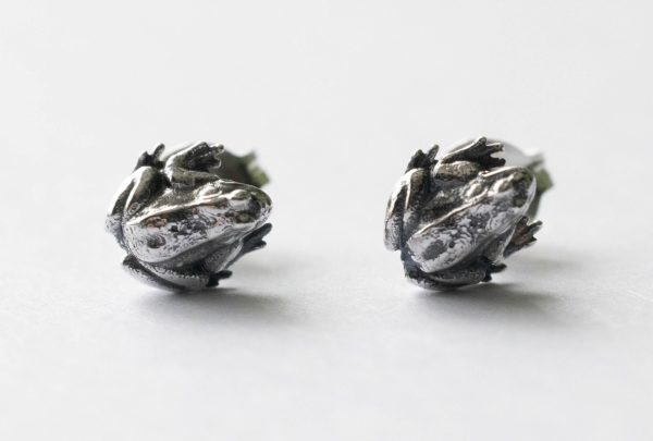 925 Sterling Silver Frog Post Earrings ( 1 pair )
