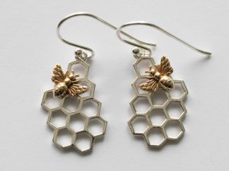 925 Sterling Silver Honeycomb with Bronze Bee Earring ( 1 pair)
