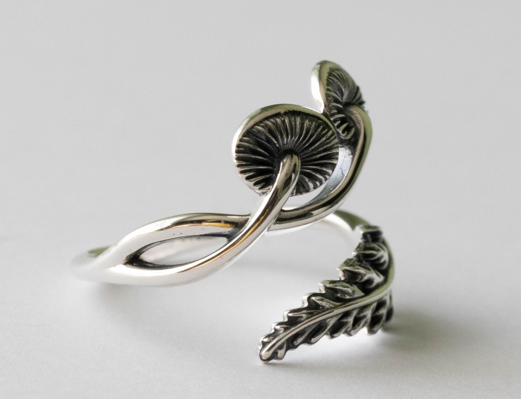 925 Sterling Silver Mushroom and Fern Adjustable Ring - Image 4