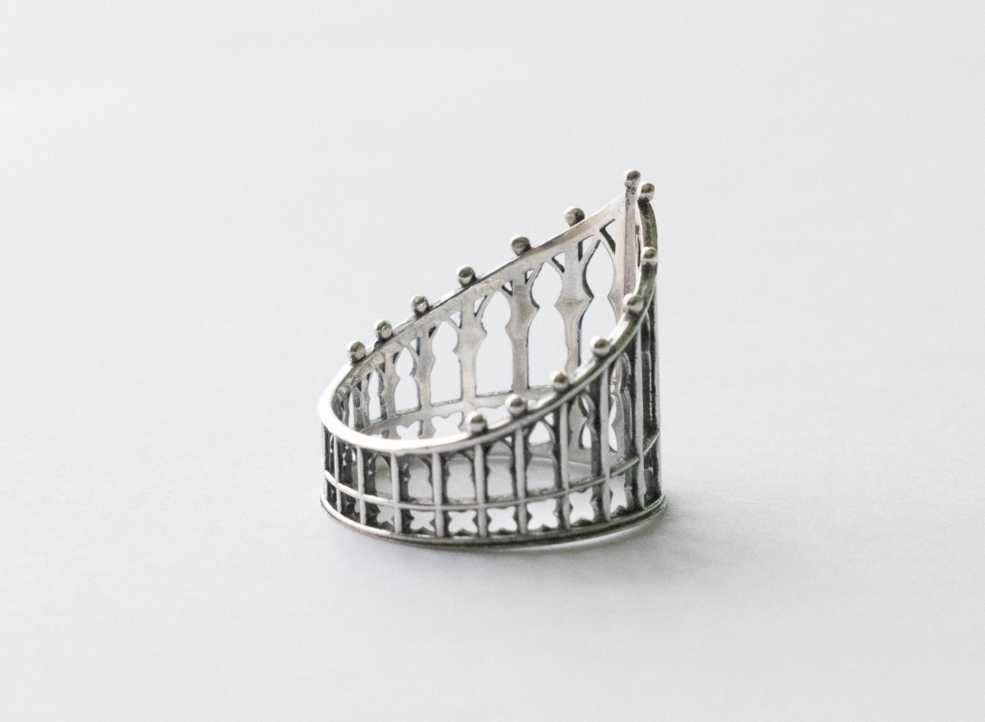 925 Sterling Silver Gothic Gate Adjustable Ring - Image 2