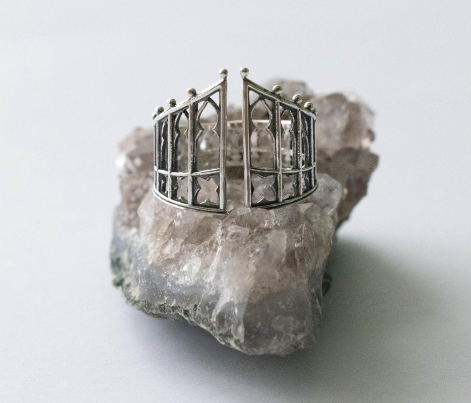 925 Sterling Silver Gothic Gate Adjustable Ring - Image 4