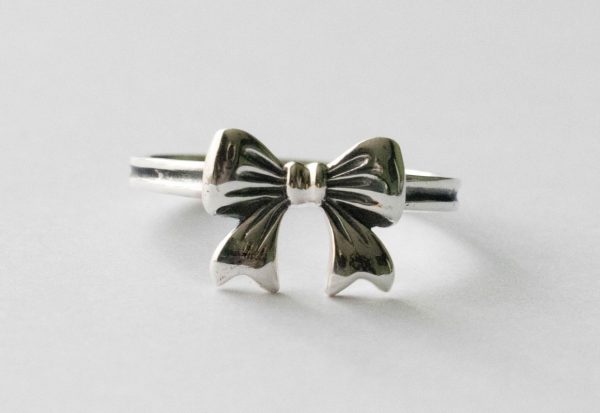 925 Sterling Silver Bow Ring