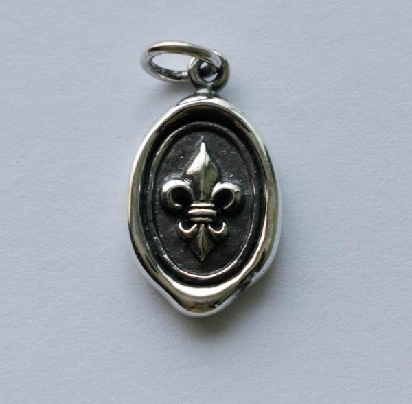 925 Sterling Silver Wax Seal Fleur de Lys Charm