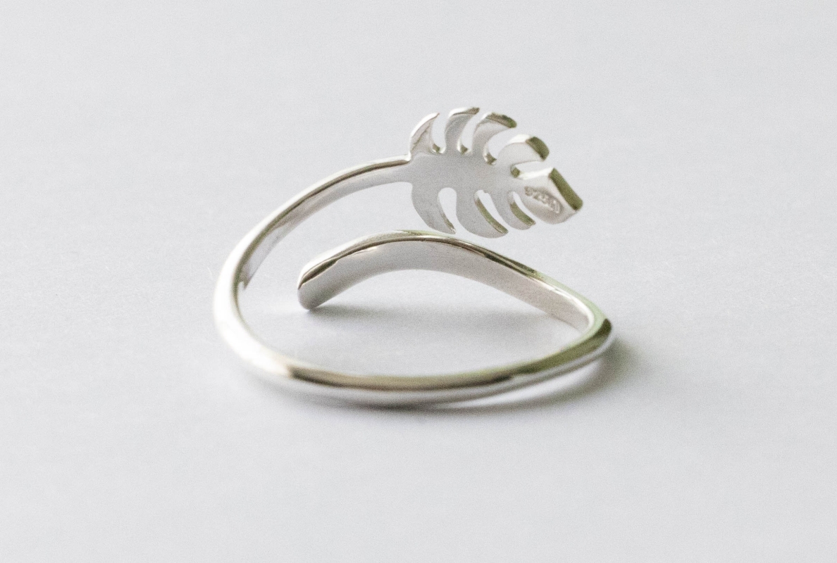 925 Sterling Silver Monstera Leaf Adjustable Ring - Image 2