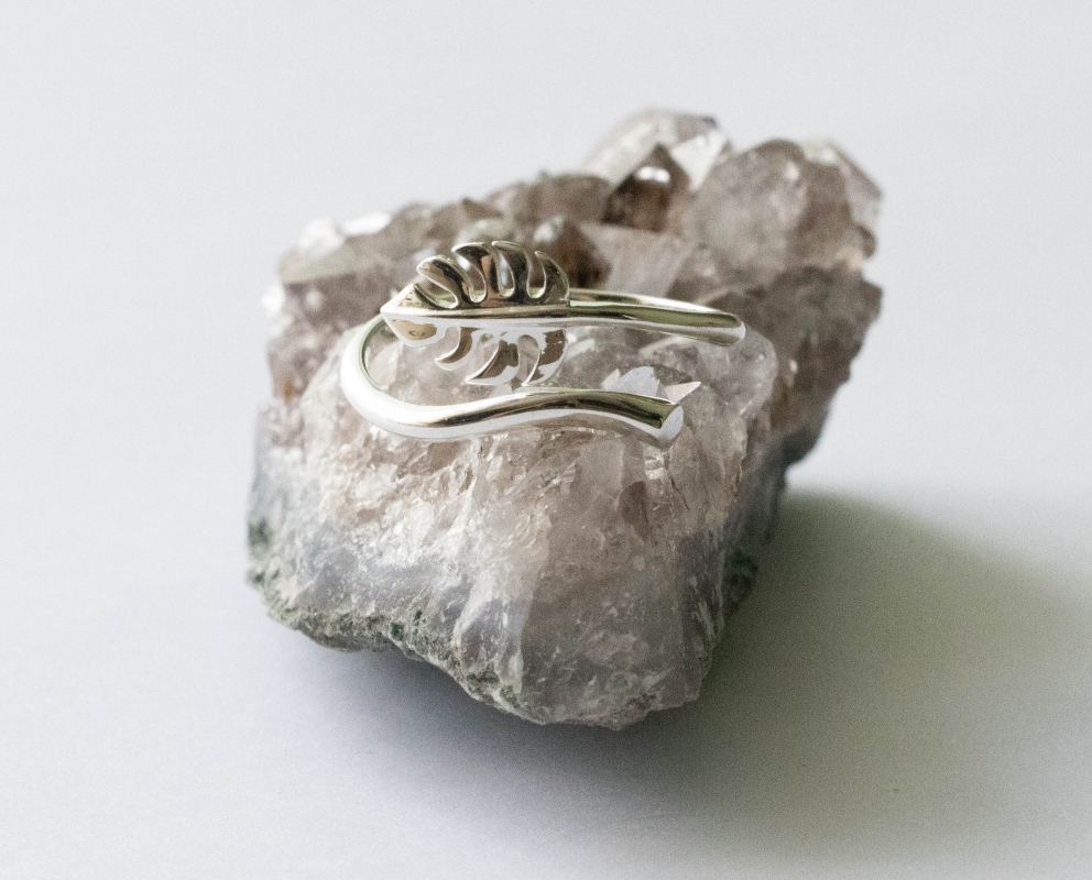 925 Sterling Silver Monstera Leaf Adjustable Ring - Image 3