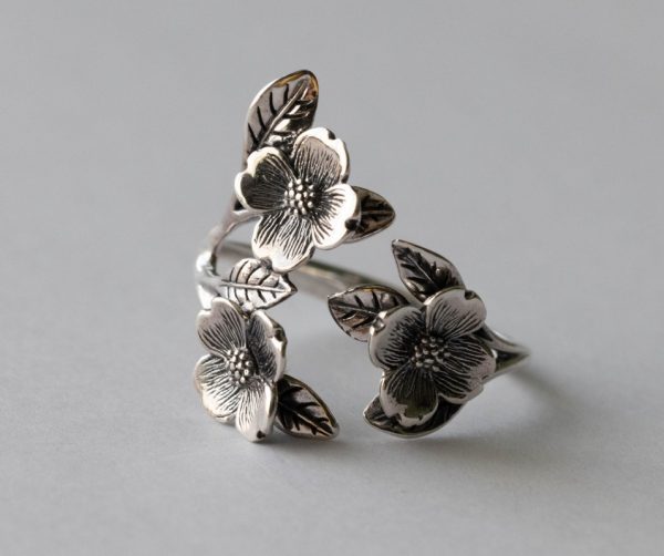 925 Sterling Silver Dogwood Flower and Leaf Adjustable Ring