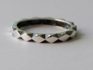 925 Sterling Silver Diamond Cut Ring