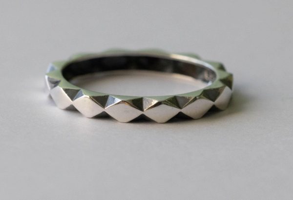 925 Sterling Silver Diamond Cut Ring