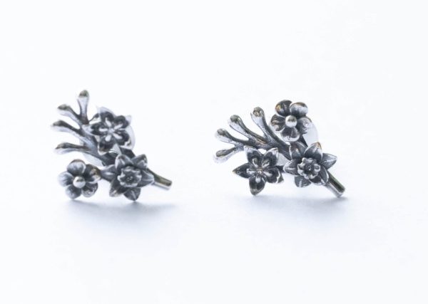 925 Sterling Silver Flower Bouquet Post Earrings ( 1 pair )