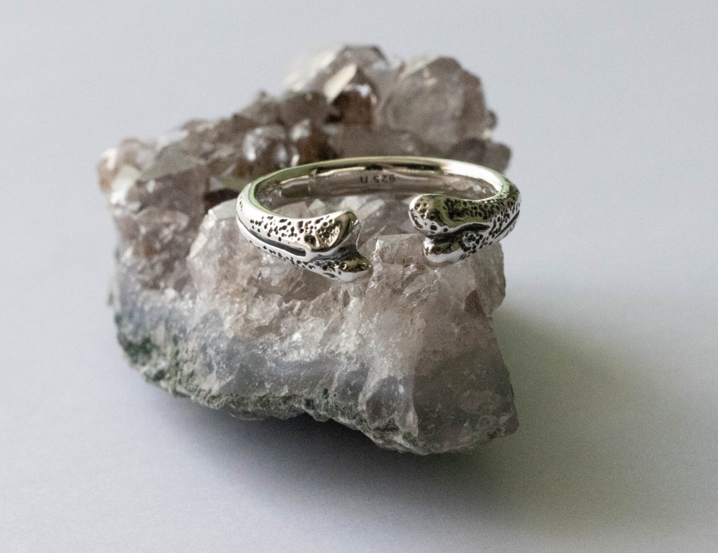 925 Sterling Silver Bone Adjustable Ring - Image 3