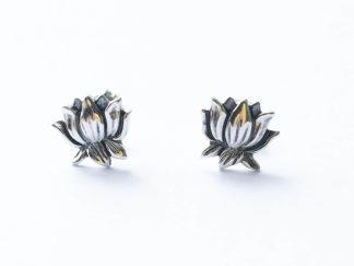 925 Sterling Silver Lotus Post Earrings ( 1 pair )