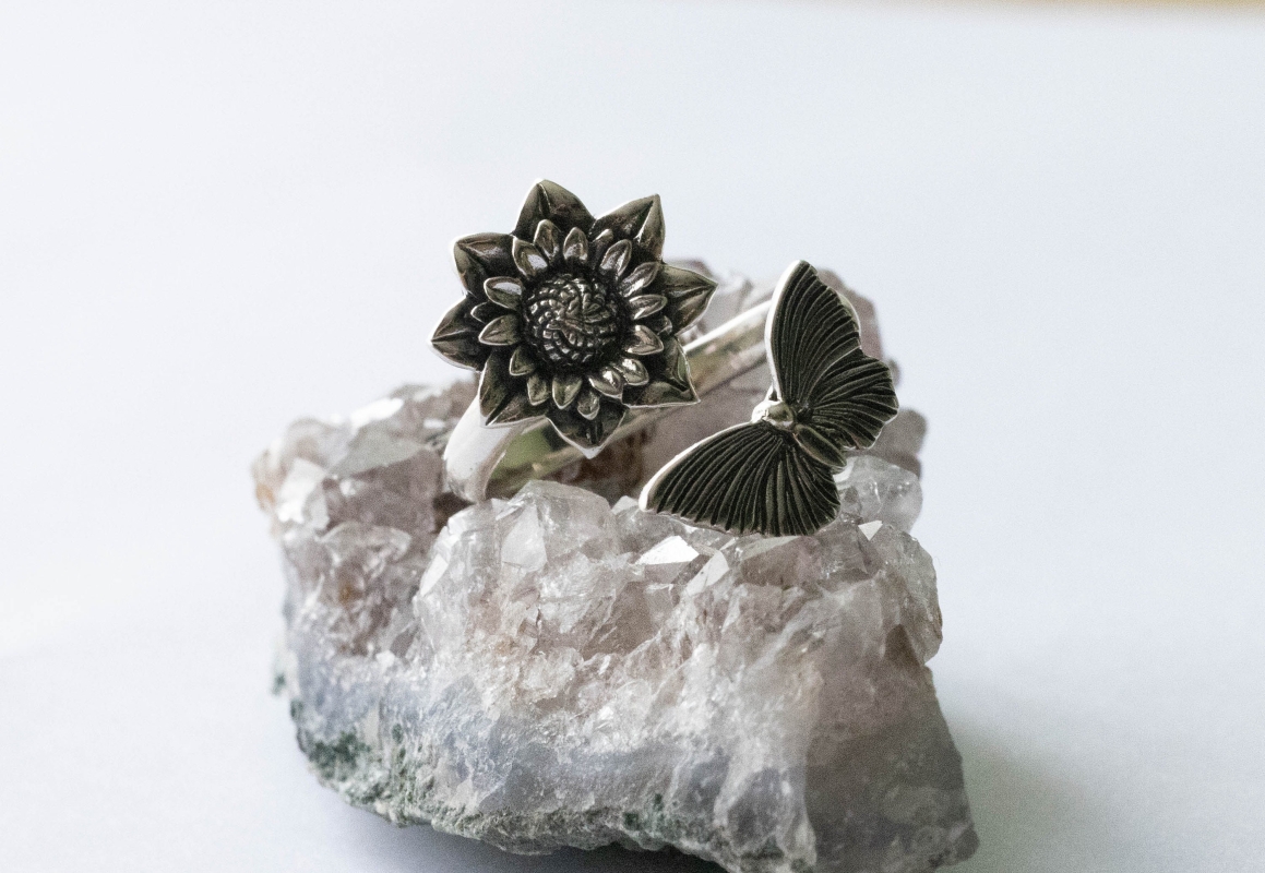 925 Sterling Silver Dahlia and Butterfly Adjustable Ring - Image 3