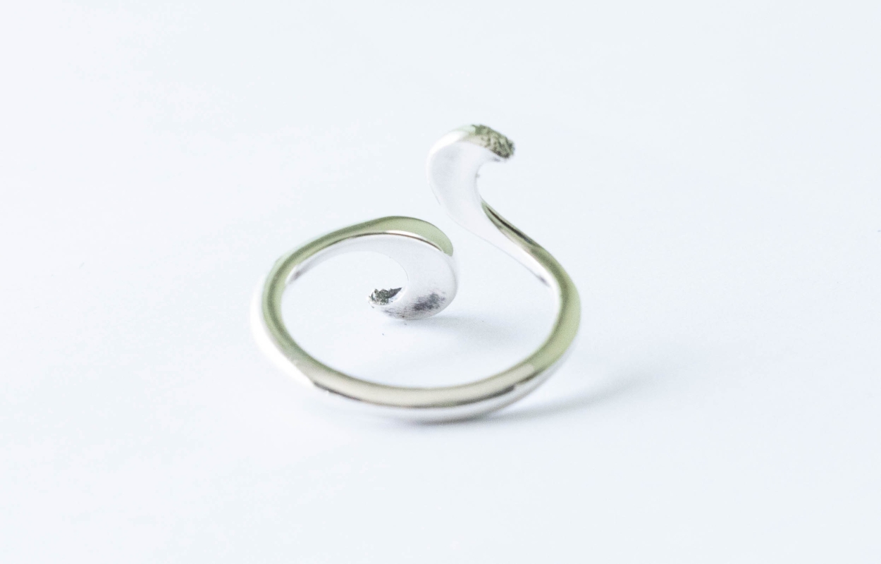 925 Sterling Silver Stylized Wave Adjustable Ring - Image 2