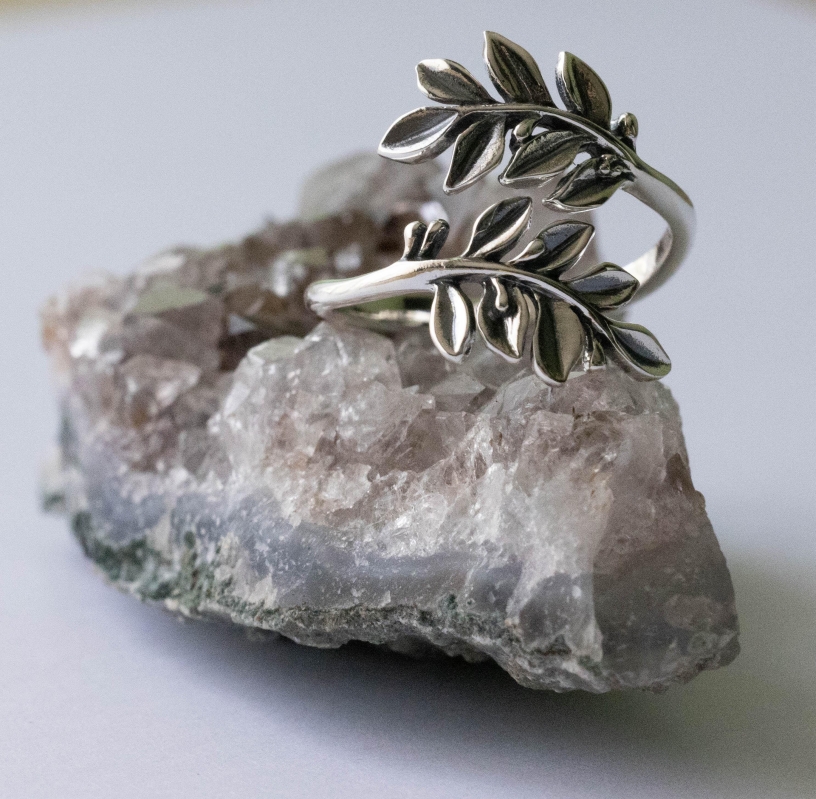 925 Sterling Silver Laurel Wreath Adjustable Ring - Image 5