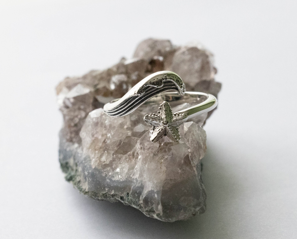 925 Sterling Silver Wave and Starfish Adjustable Ring - Image 3